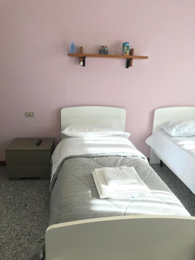 Camera Con Bagno Mirjana Cislago Экстерьер фото